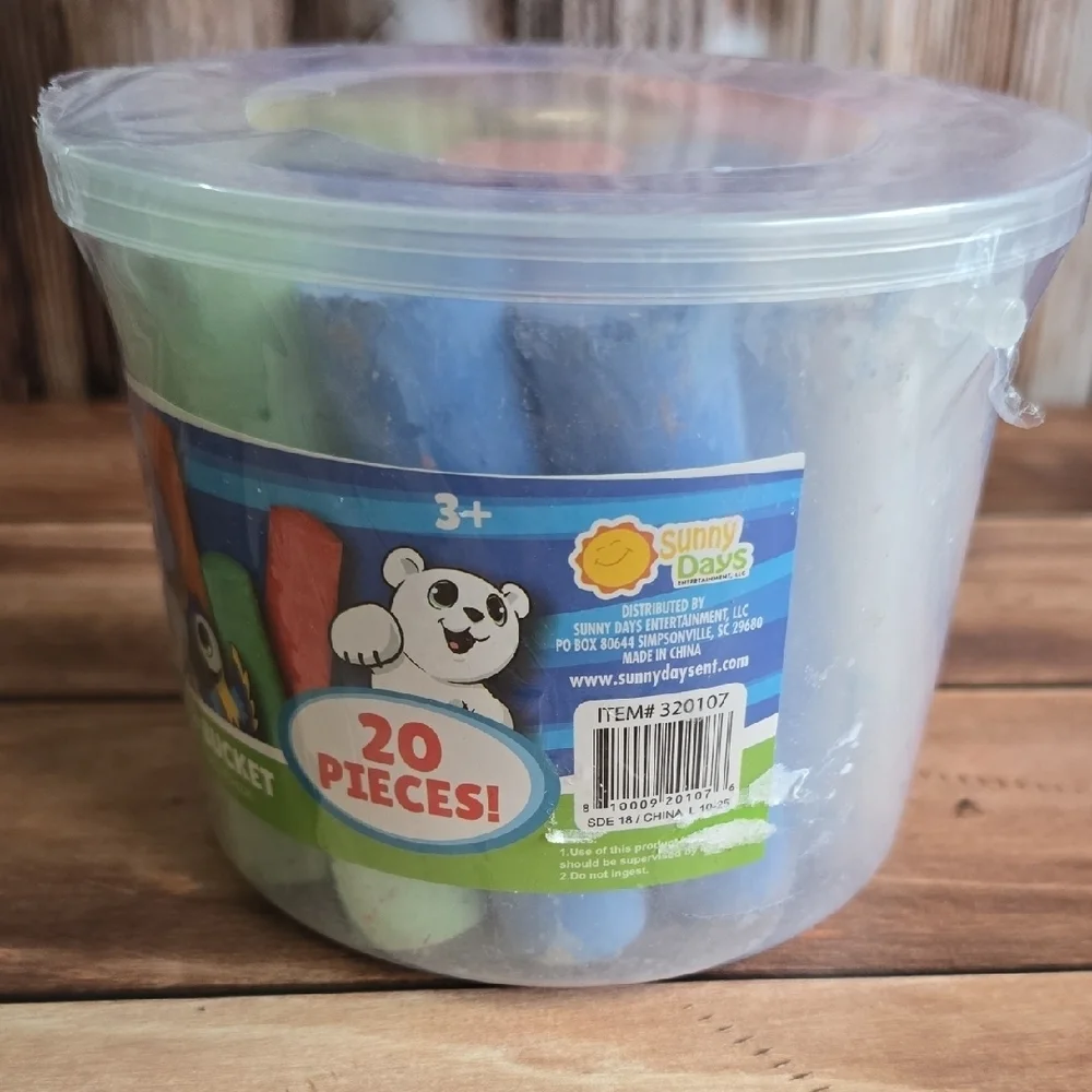 Jumbo Chalk & Bucket - Multicolor